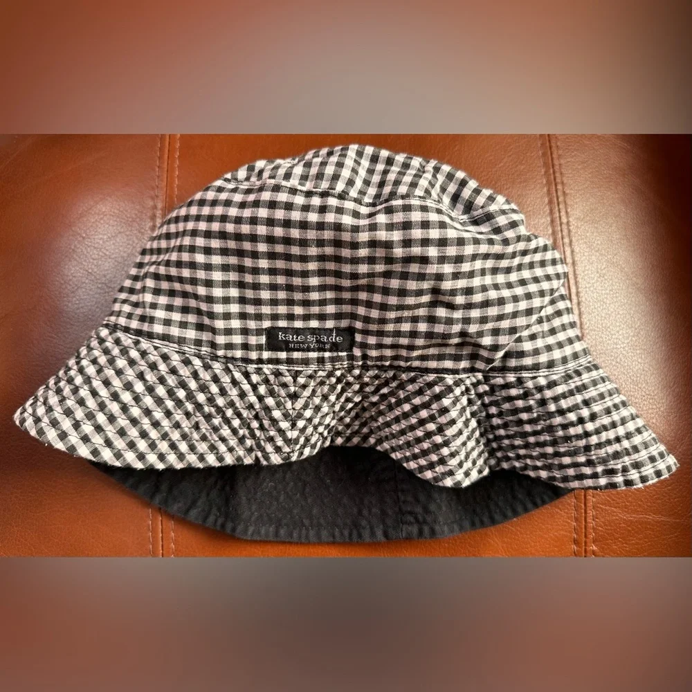 LADIES KATE SPADE NEW YORK Vintage Black White Check Gingham Reverse Bucket Hat